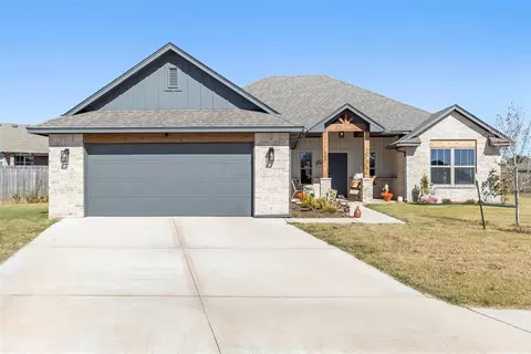 209 Juniper Cir, Noble, OK 73068