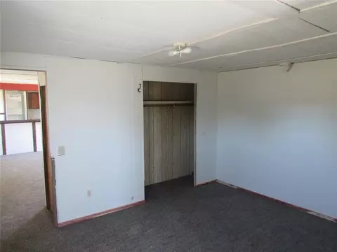 Bedroom - 545 S 3rd St, Byars, OK 74831 photo 1 of 2