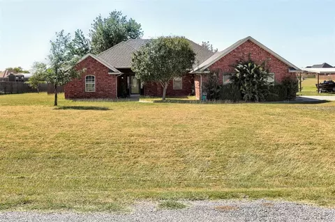 15 Prairie View Rd, Elgin, OK 73538