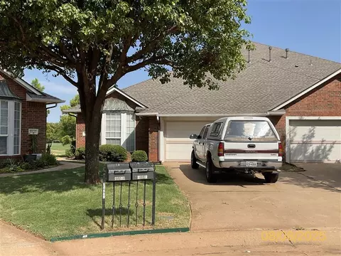 15541 Swallowtail Rd, Edmond, OK 73013