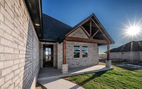 8626 Kayce St, El Reno, OK 73036