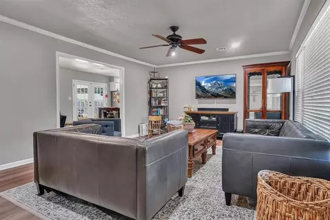 Living - 313 William Dr, Altus, OK 73521 photo 1 of 3