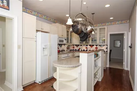 Kitchen - 10613 E 33rd St, Jones, OK 73049 photo 2 of 5