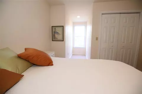 Bedroom - 10613 E 33rd St, Jones, OK 73049 photo 4 of 5