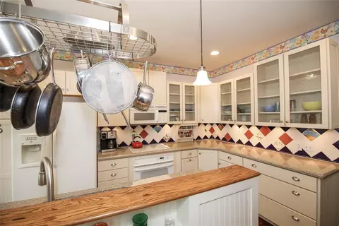 Kitchen - 10613 E 33rd St, Jones, OK 73049 photo 1 of 5