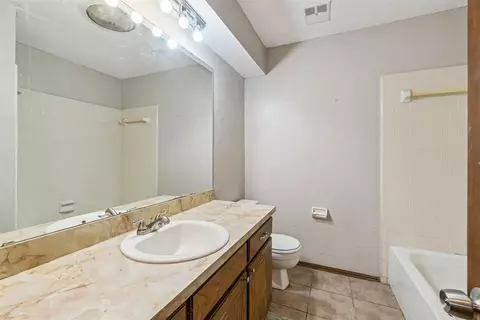 Bath - 1105 NE Spruce St, Moore, OK 73160 photo 1 of 2
