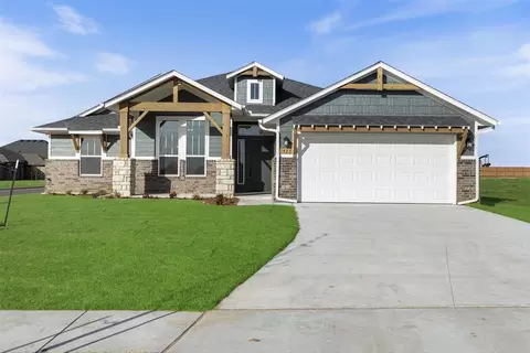 1425 SW 160th St, Moore, OK 73170