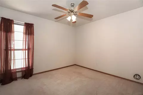 2305 Walnut Dr, Tuttle, OK 73089 photo 28
