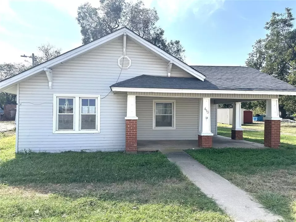 Exterior - 413 Main St, Maysville, OK 73057 photo 1 of 7