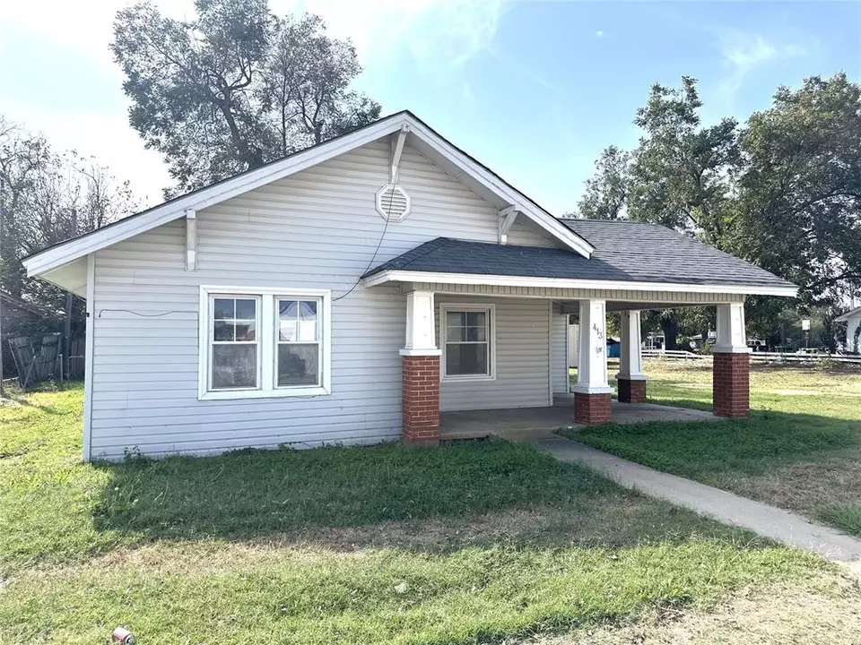 Exterior - 413 Main St, Maysville, OK 73057 photo 2 of 7