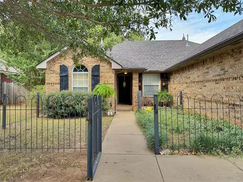375 NE 9th Pl, Newcastle, OK 73065