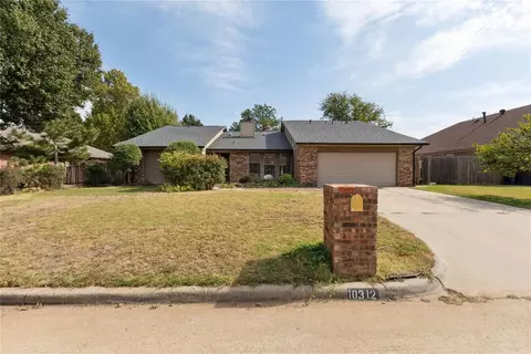 10312 Goldenrod Ln, Oklahoma City, OK 73162