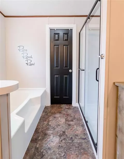 Bath - 302 N 8th St, Hammon, OK 73650 photo 2 of 4