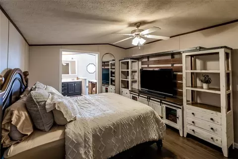 Bedroom - 302 N 8th St, Hammon, OK 73650 photo 1 of 5
