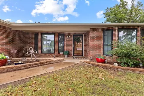 103 N Hickkory St, Okeene, OK 73763