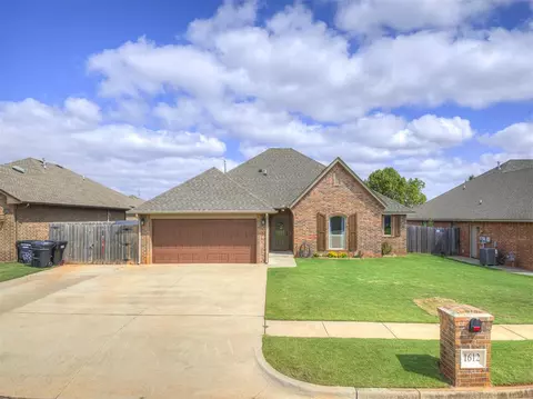 1612 Post Oak Ln, Moore, OK 73160