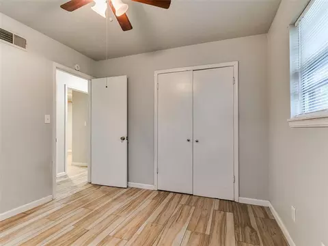 Bedroom - 809 Oliver St, Norman, OK 73071 photo 3 of 4