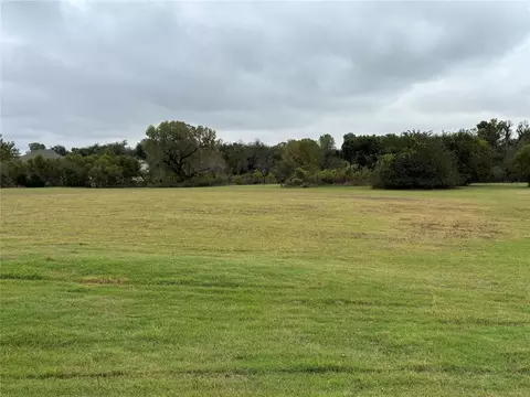 11012 Secretariat Dr, Mustang, OK 73064