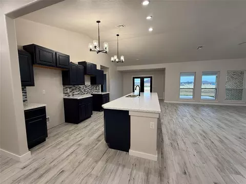 12 Courage Cir, Altus, OK 73521 photo 2