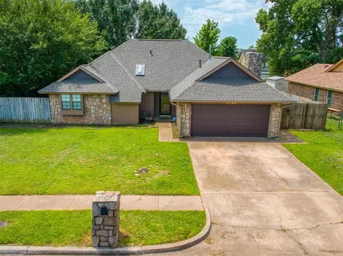 2102 Vanessa Dr, Norman, OK 73071