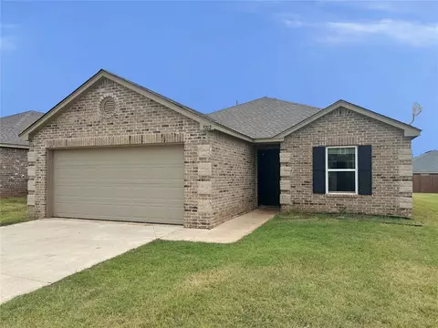 Exterior - 5212 Kye Dr, Tuttle, OK 73089 photo 2 of 4