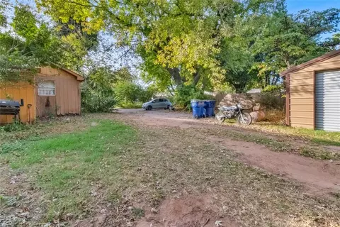 Exterior - 228 E Juniper Ln, Mustang, OK 73064 photo 2 of 2