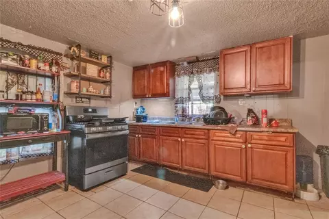Other - 228 E Juniper Ln, Mustang, OK 73064 photo 6 of 7