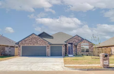 4524 Adobe Ct, Yukon, OK 73099