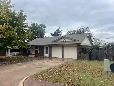 1617 Apian Way, Edmond, OK 73003
