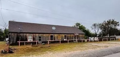 1720 E Columbia St, Okemah, OK 74859