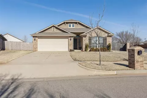 19117 Hecho Dr, Edmond, OK 73012