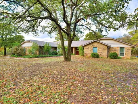 36604 Timber Dr, Shawnee, OK 74804