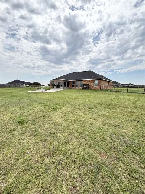 Exterior - 19 Integrity Cir, Altus, OK 73521 photo 3 of 3