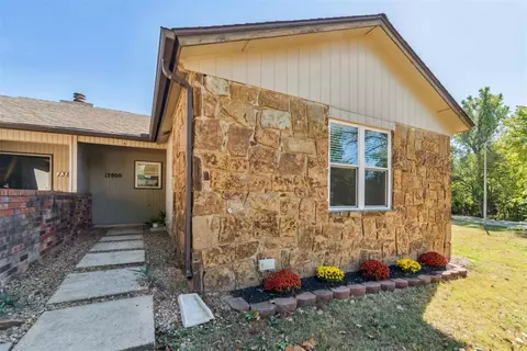 13800 E Crossing Way, Edmond, OK 73013