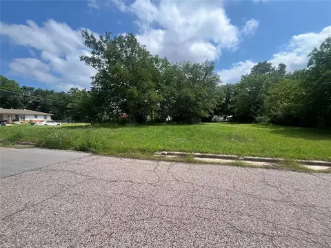1119 E 11th St, Shawnee, OK 74801