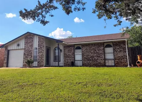 617 Meadow Ln, Frederick, OK 73542