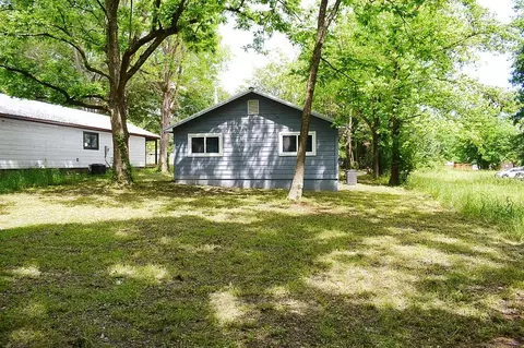 Exterior - 1007 Cambell St, Broken Bow, OK 74728 photo 3 of 4