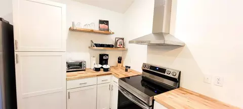 Kitchen - 1007 Cambell St, Broken Bow, OK 74728 photo 6 of 6