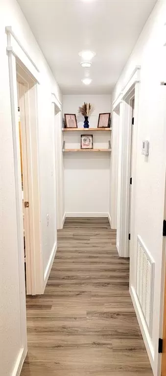 Entry Way - 1007 Cambell St, Broken Bow, OK 74728 photo 1 of 2