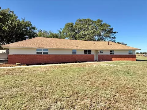20403 E 1567 Rd, Altus, OK 73521