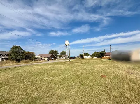 233 W 6th St, Hydro, OK 73048