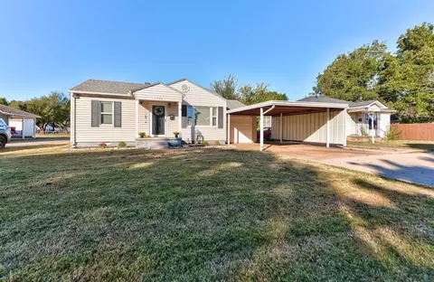 115 S Classen Ave, Moore, OK 73160