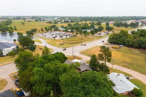 812 Alameda St, Norman, OK 73071