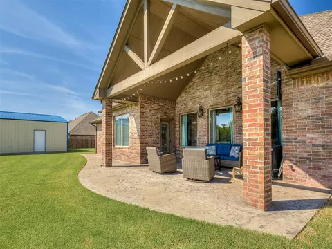 Other - 508 Kings Ct, Tuttle, OK 73089 photo 7 of 9