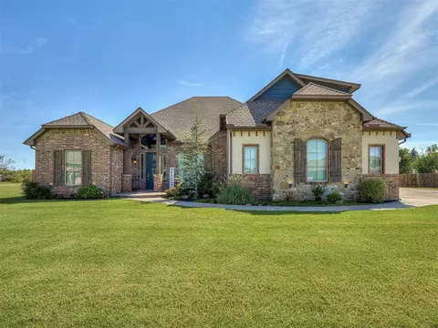 508 Kings Ct, Tuttle, OK 73089