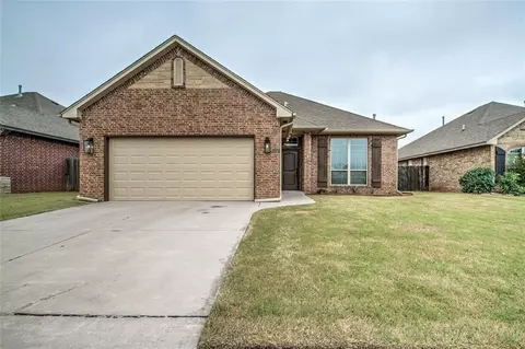 9105 NW 141st St, Yukon, OK 73099