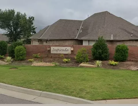 2801 Tranquilo Ln, Edmond, OK 73034 photo 2