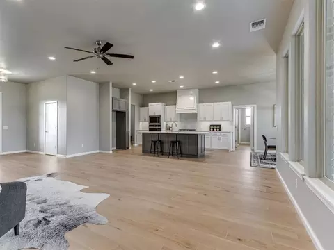 Other - 1925 SW 40th St, Moore, OK 73160 photo 1 of 6