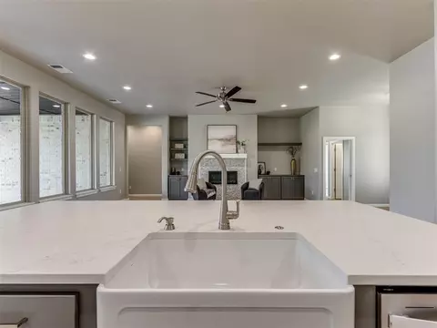 Kitchen - 1925 SW 40th St, Moore, OK 73160 photo 1 of 6