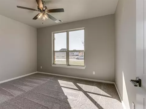 Bedroom - 1925 SW 40th St, Moore, OK 73160 photo 3 of 8